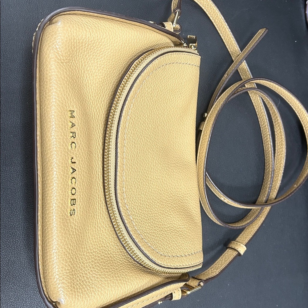 Marc Jacobs Beige Leather Messenger Bag FINAL PRICE